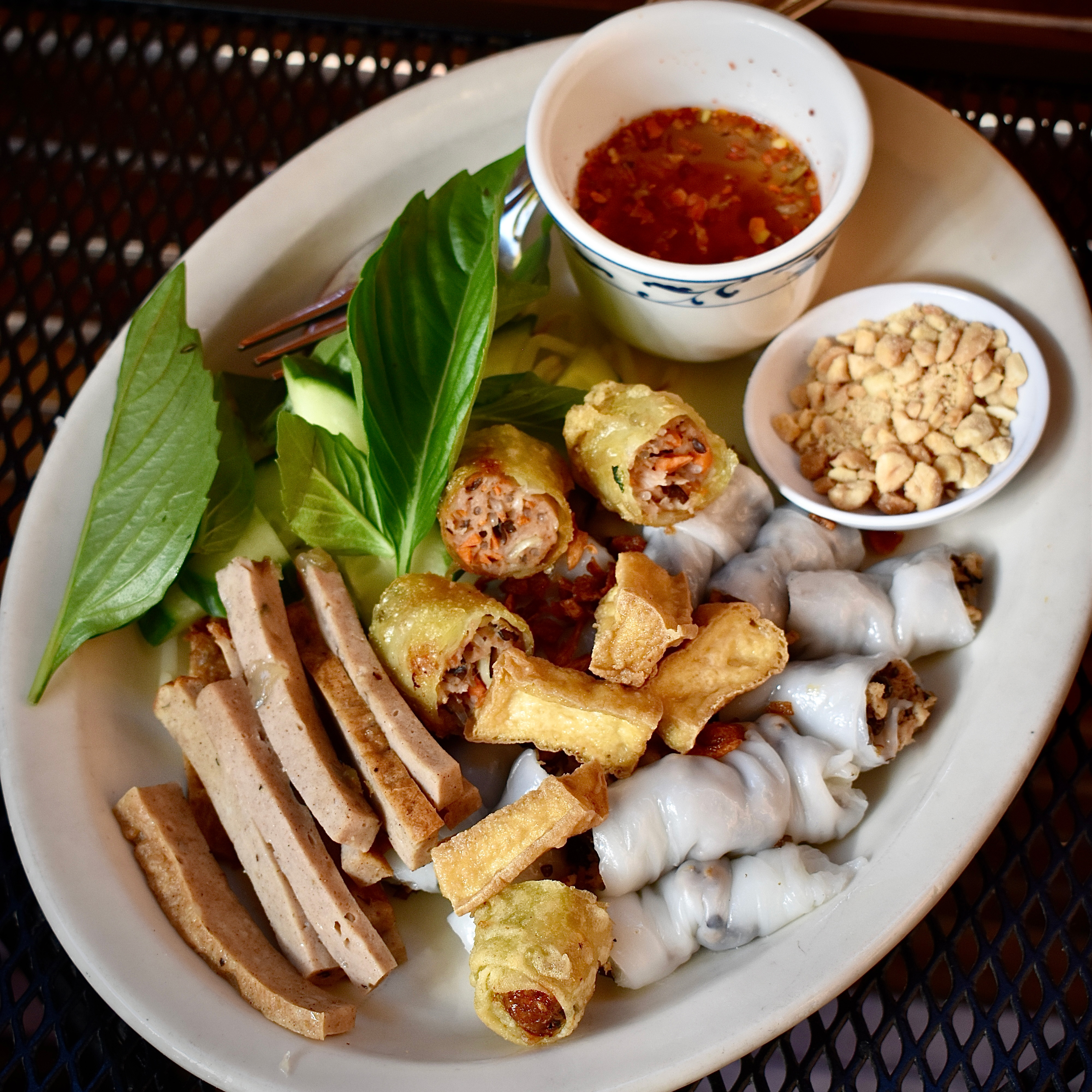 Bánh Cuốn